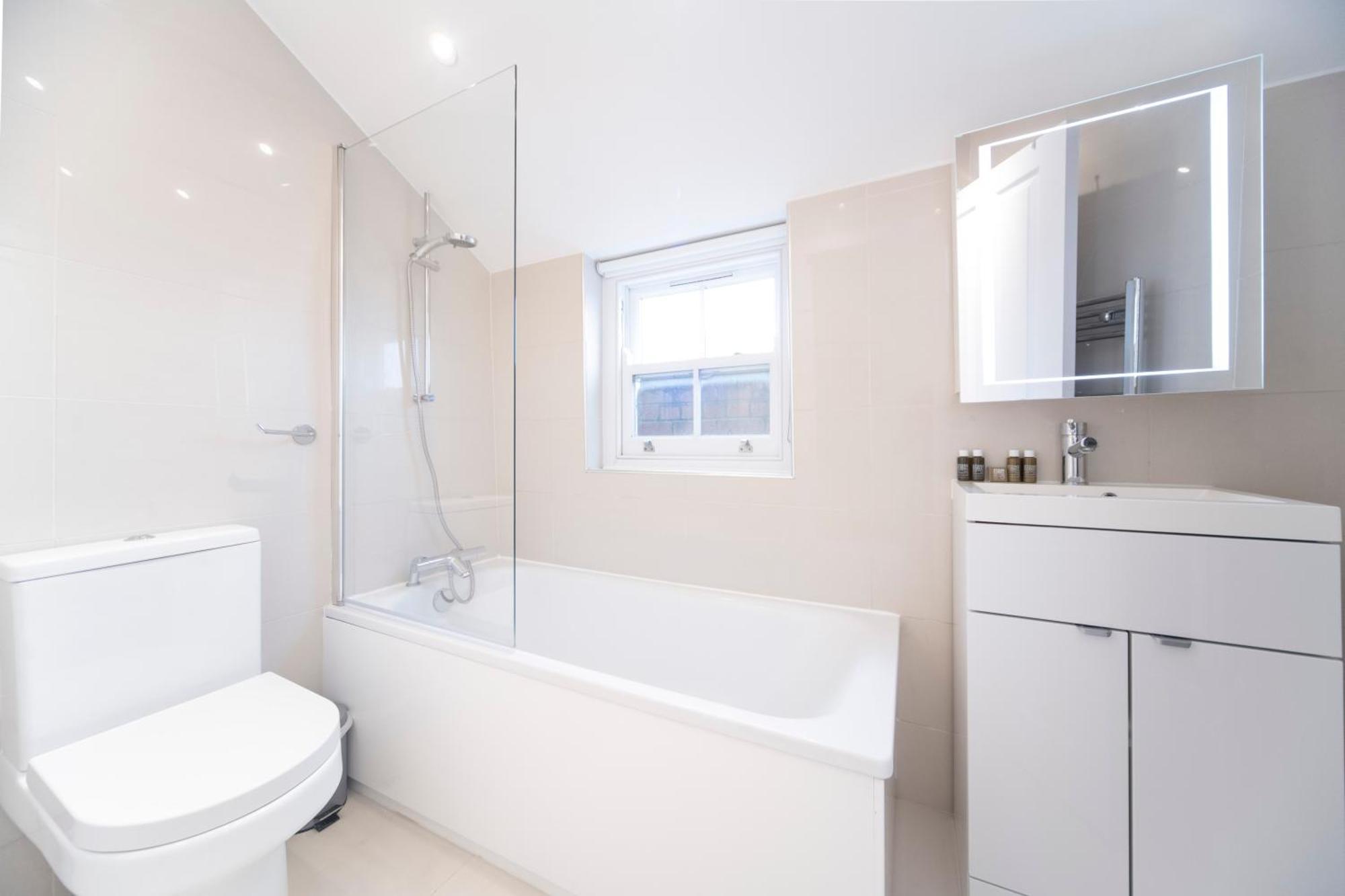 Apartament Crystal Palace Londra